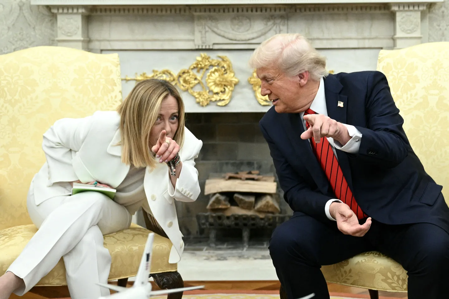 USA president Donald Trump Itaalia peaministri Giorgia Meloniga Valges Majas kohtumas.