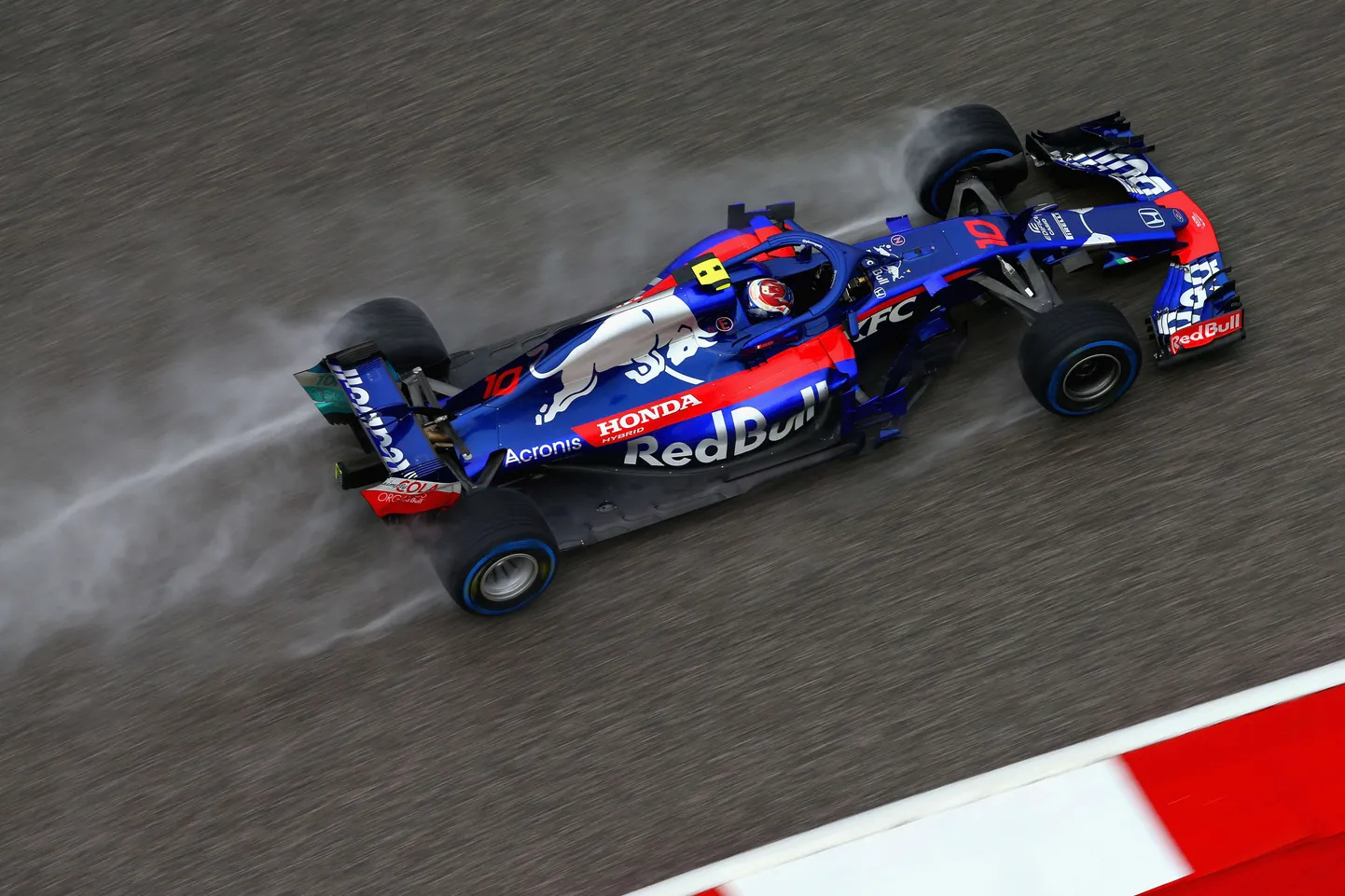 Toro Rosso.