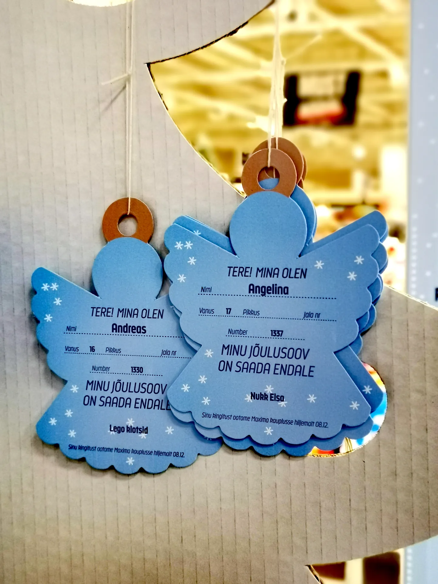 Inglipuul ripuvad laste jõuluunistused.