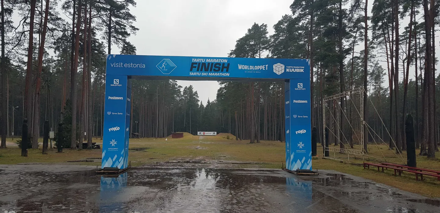 Tartu Marathon finish line in Elva