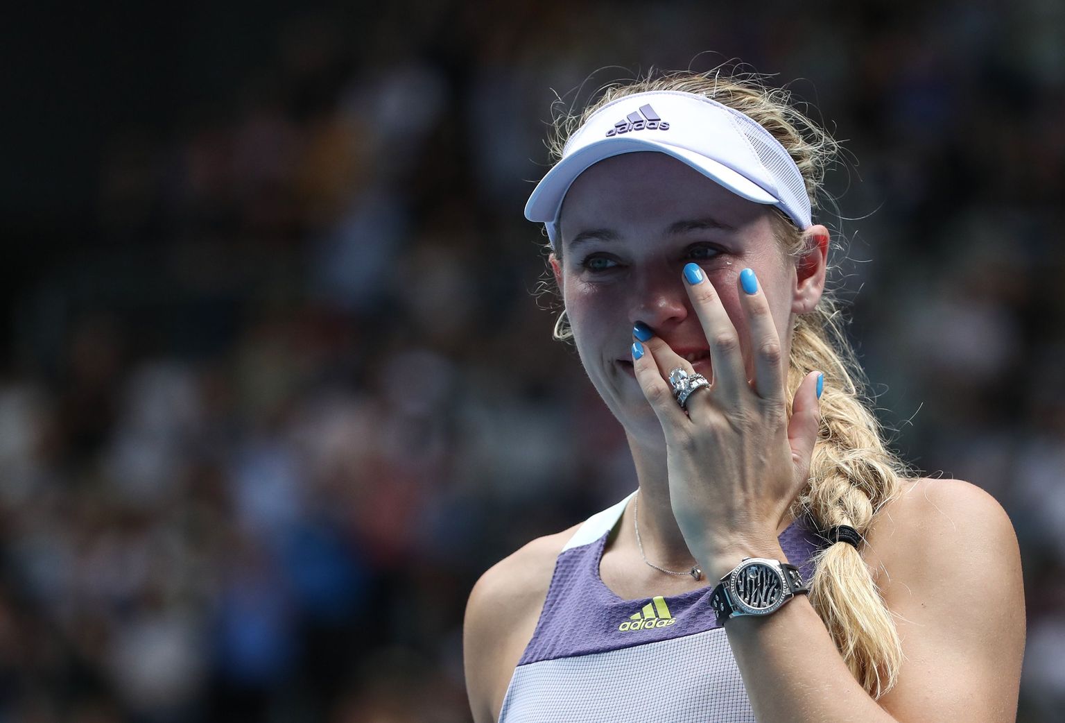 Taani tennisestaar Caroline Wozniacki poetas pärast viimast lahingut 2020. aasta Australian Openil pisara.