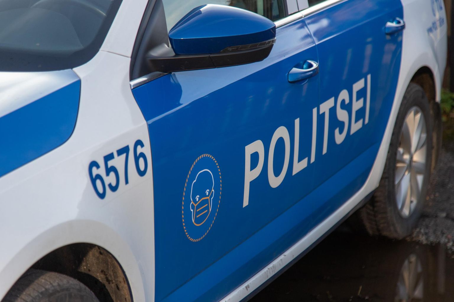 Politsei sai väljakutse Pärnu Oja tänavale.