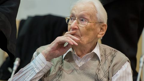 Meedia: «Auschwitzi raamatupidajana» tuntud Gröning suri 96-aastasena