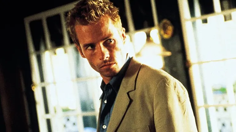 Guy Pearce mängib «Mementos» meest, kellel ei teki uusi mälestusi.