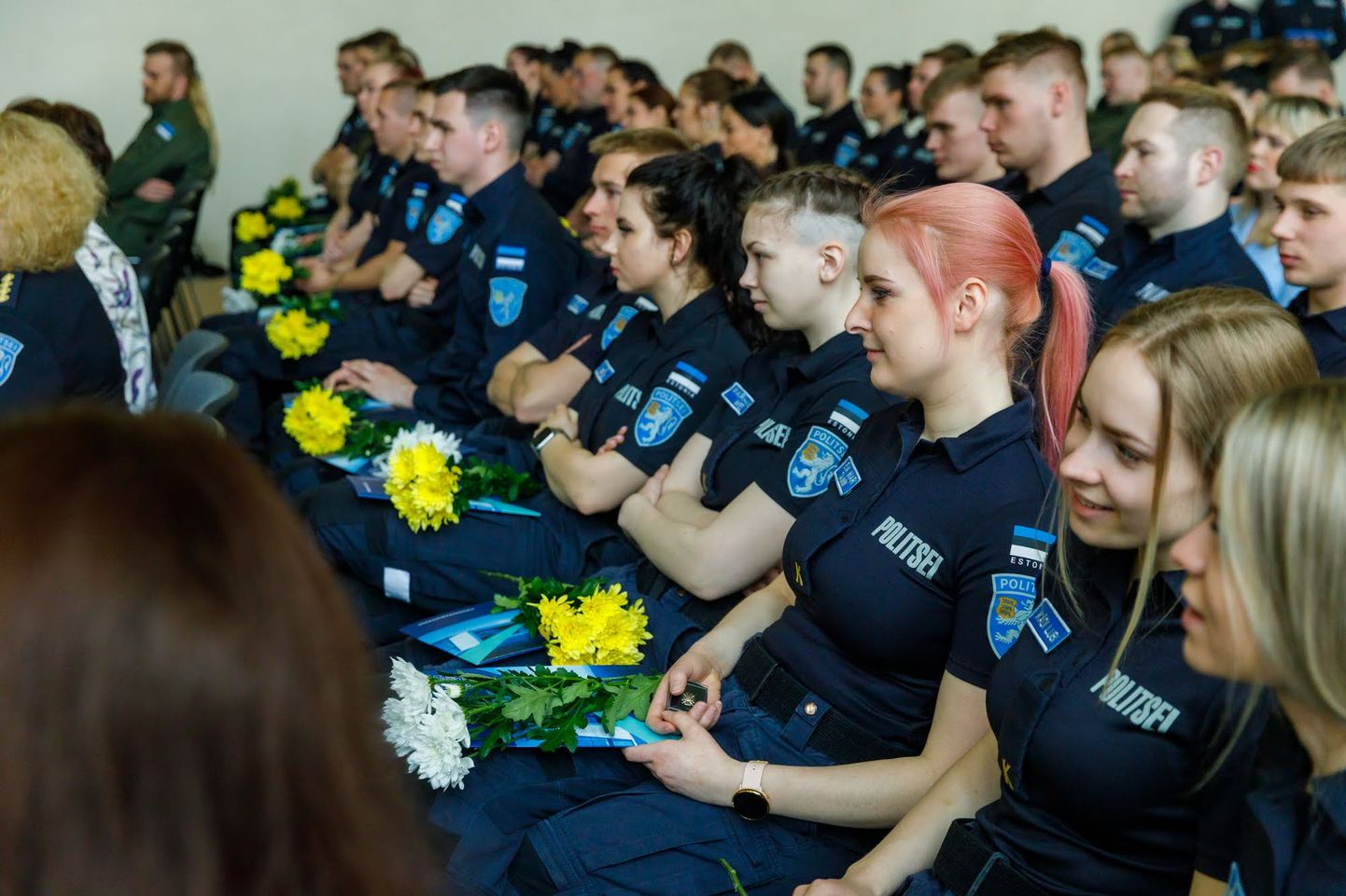 Церемония вручения дипломов об окончании Колледжа полиции и пограничной охраны.
