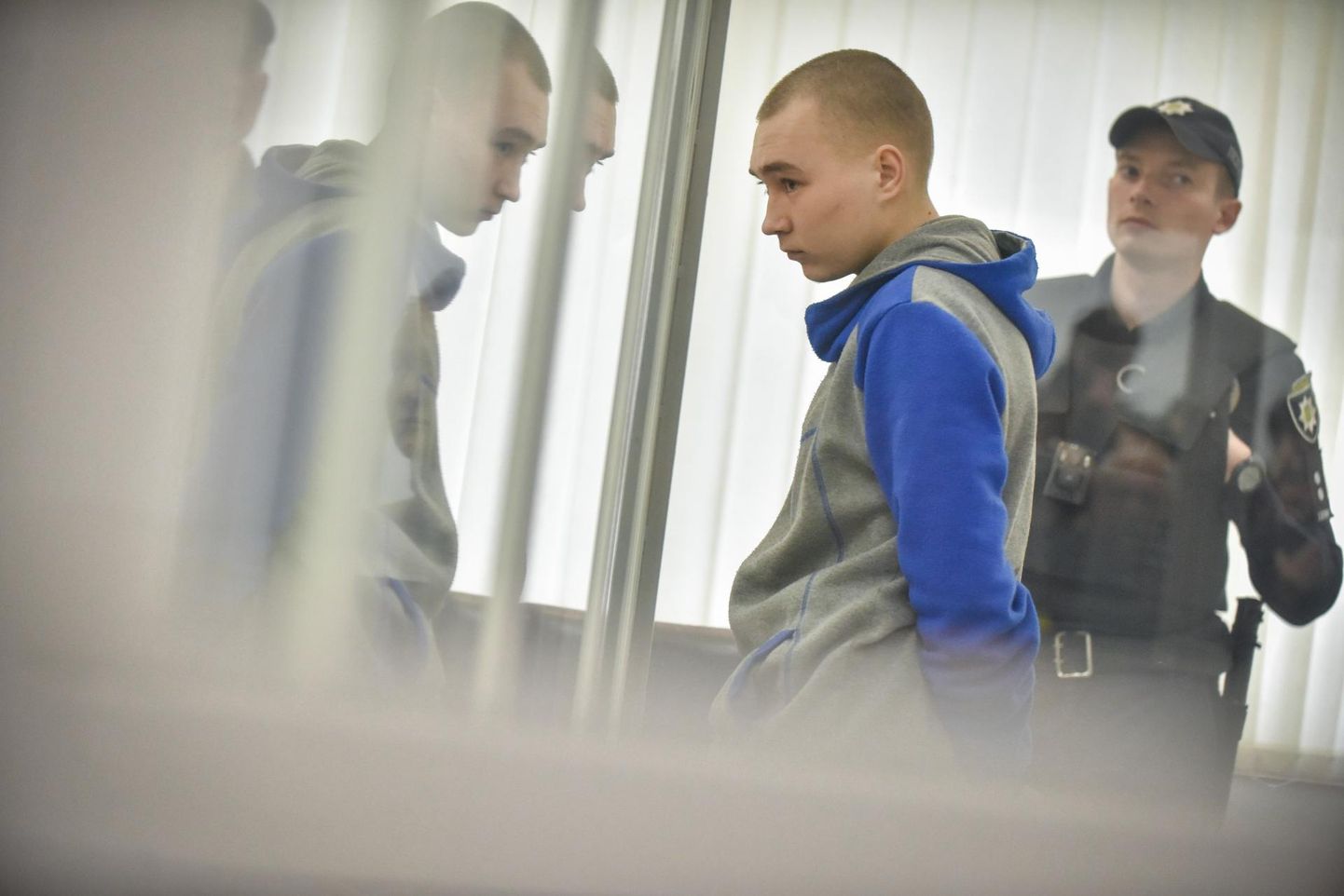 21-aastane Vene seersant Vadim Šišimarin eile Kiievi kohtus. 