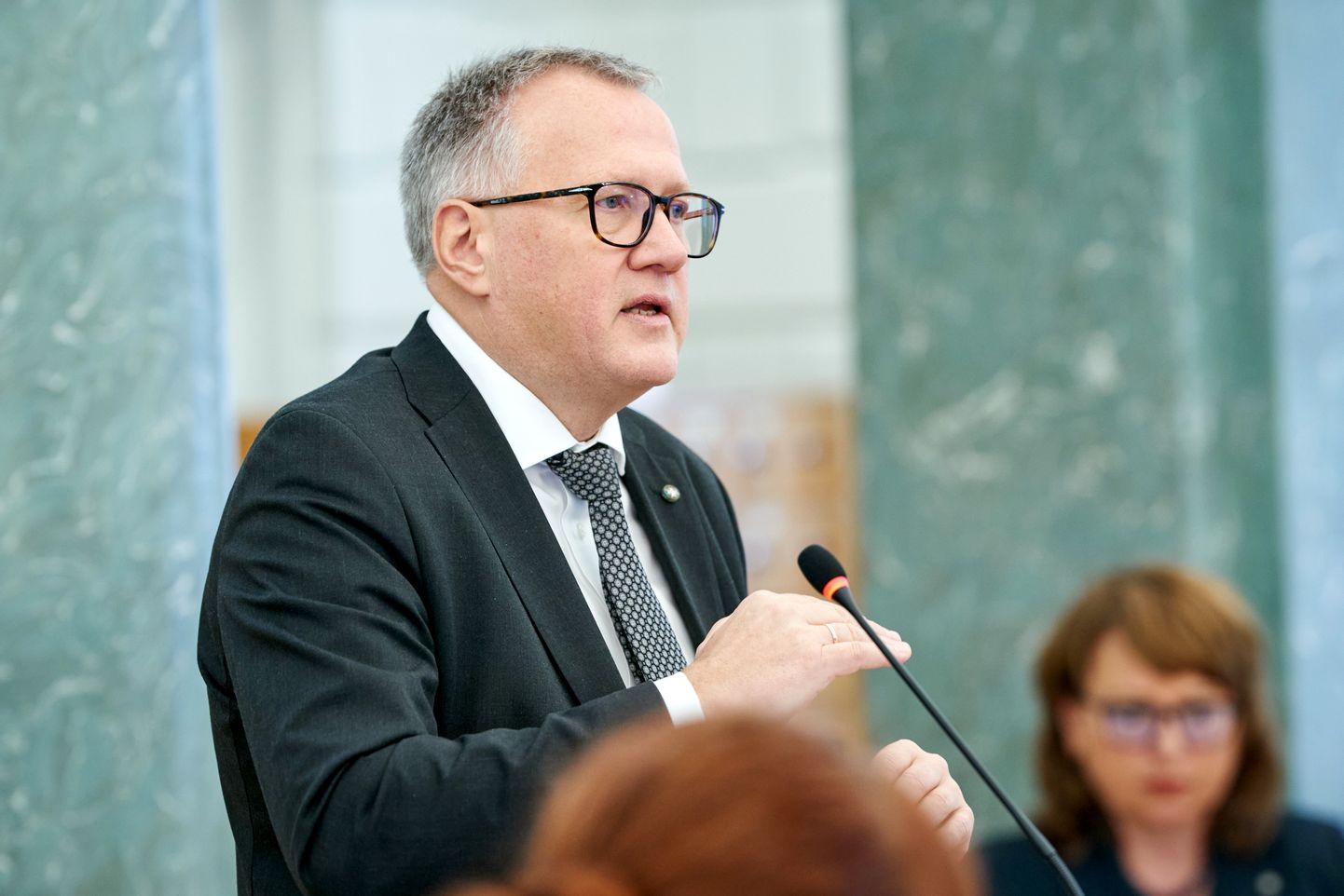 Finanšu ministrs Arvils Ašeradens
