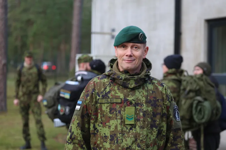 2. jalaväebrigaadi veebel, staabiveebel Helari Pilve.