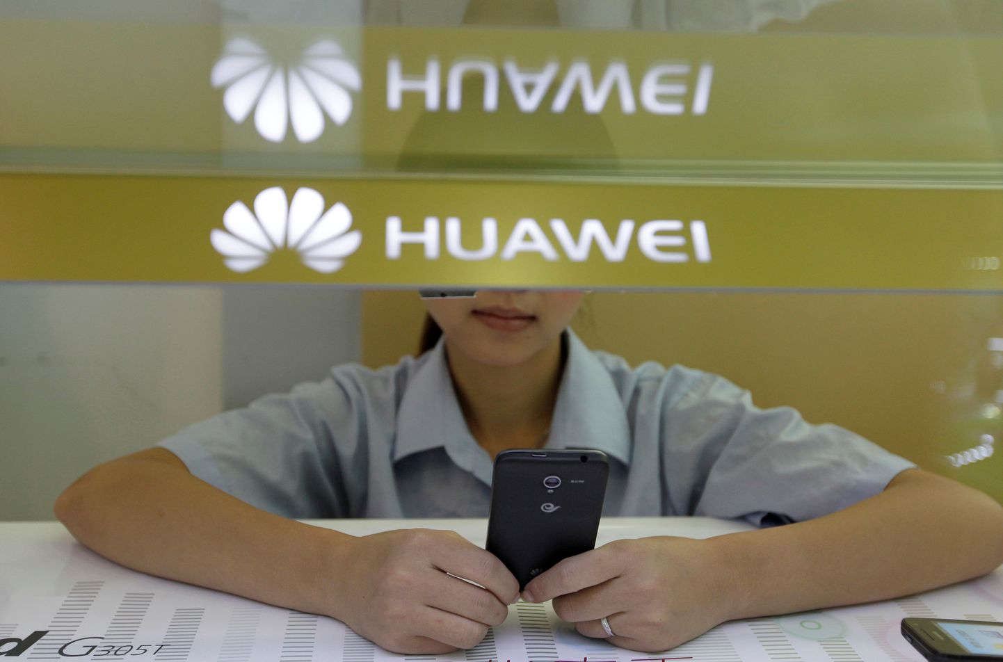 Huawei müügiassistent Wuhanis, Hubei provintsis.