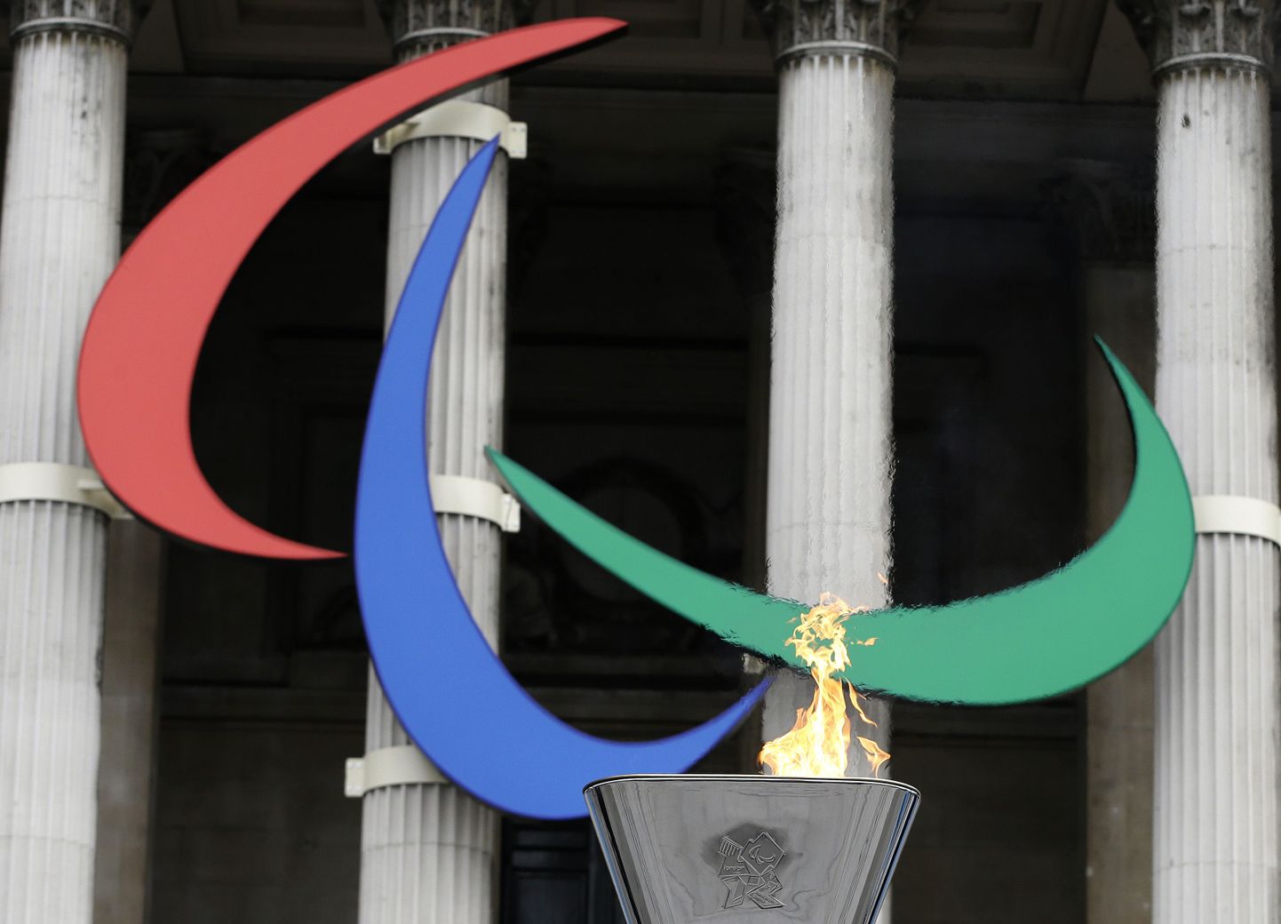 Эмблема Паралимпийского движения.