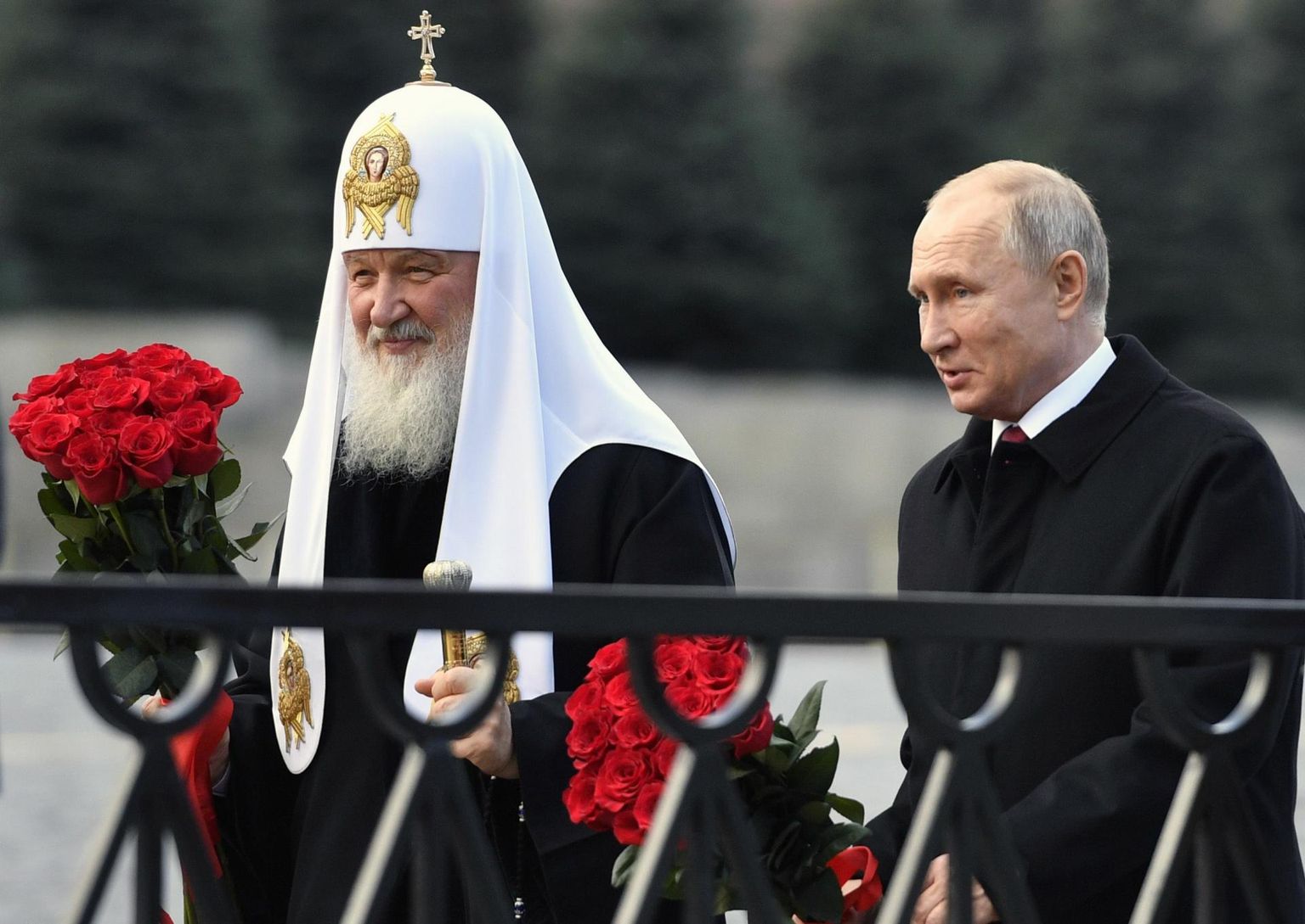 Vene president Vladimir Putin ja Vene õigeusu kiriku patriarh Kirill 2018. aasta sügisel Moskvas Punasel väljakul.