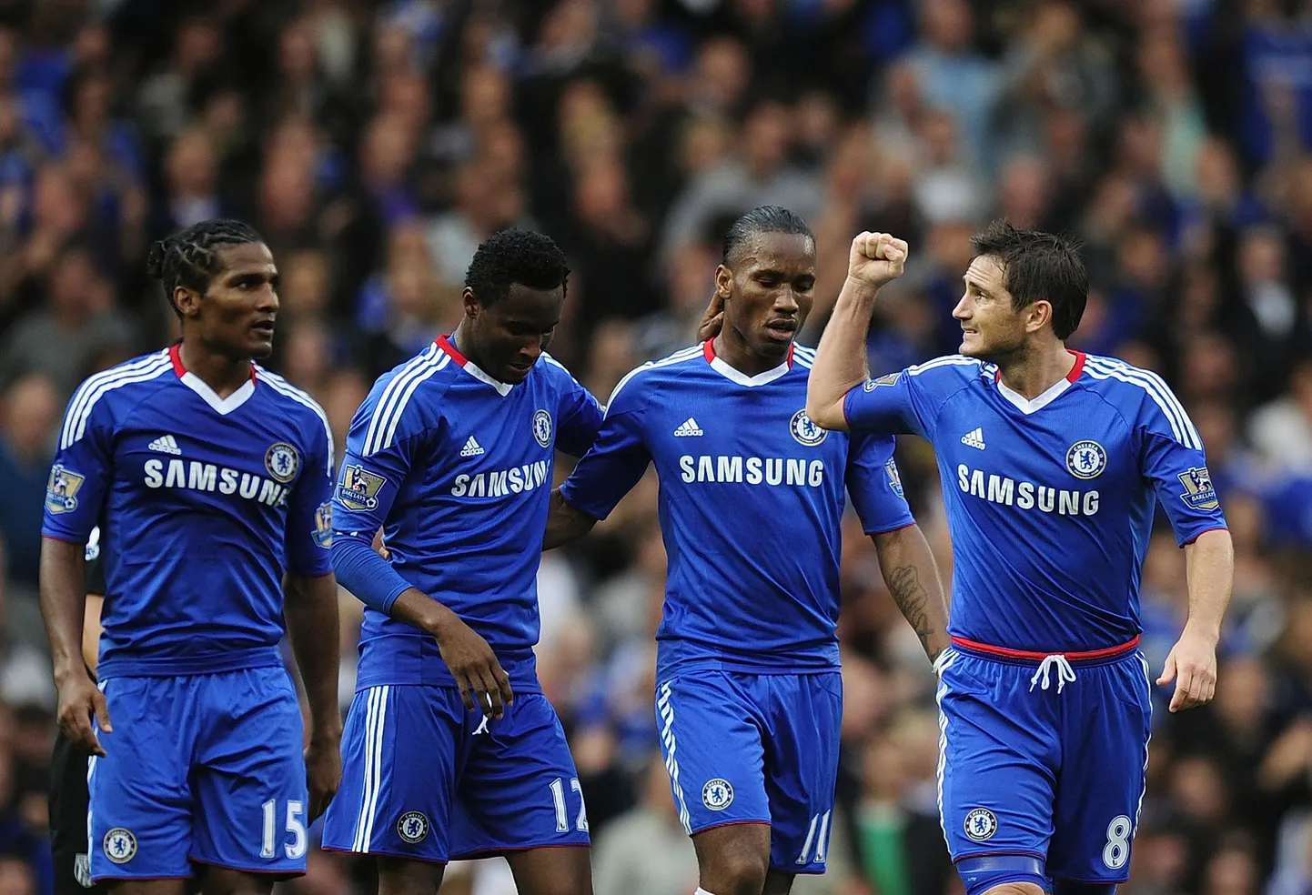 Londoni Chelsea mängijad Frank Lampard (paremalt), DIdier Drogba, John Obi Mikel ja Florent Malouda