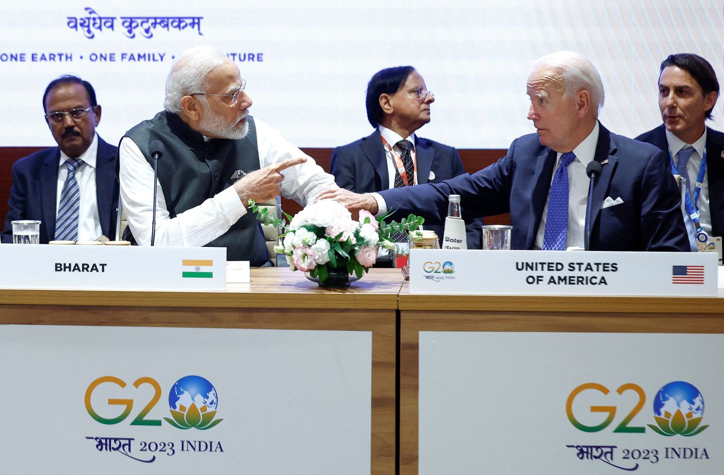 New Delhis toimunud G20 tippkohtumist võõrustas India peaminister Narendra Modi (vasakul). Pildil räägib ta USA presidendi Joe Bideniga.
