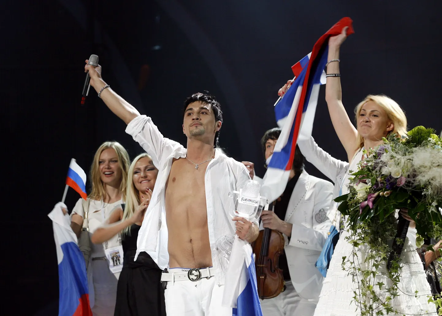 Pildil on Eurovisioon 2008 võitja Dima Bilan.