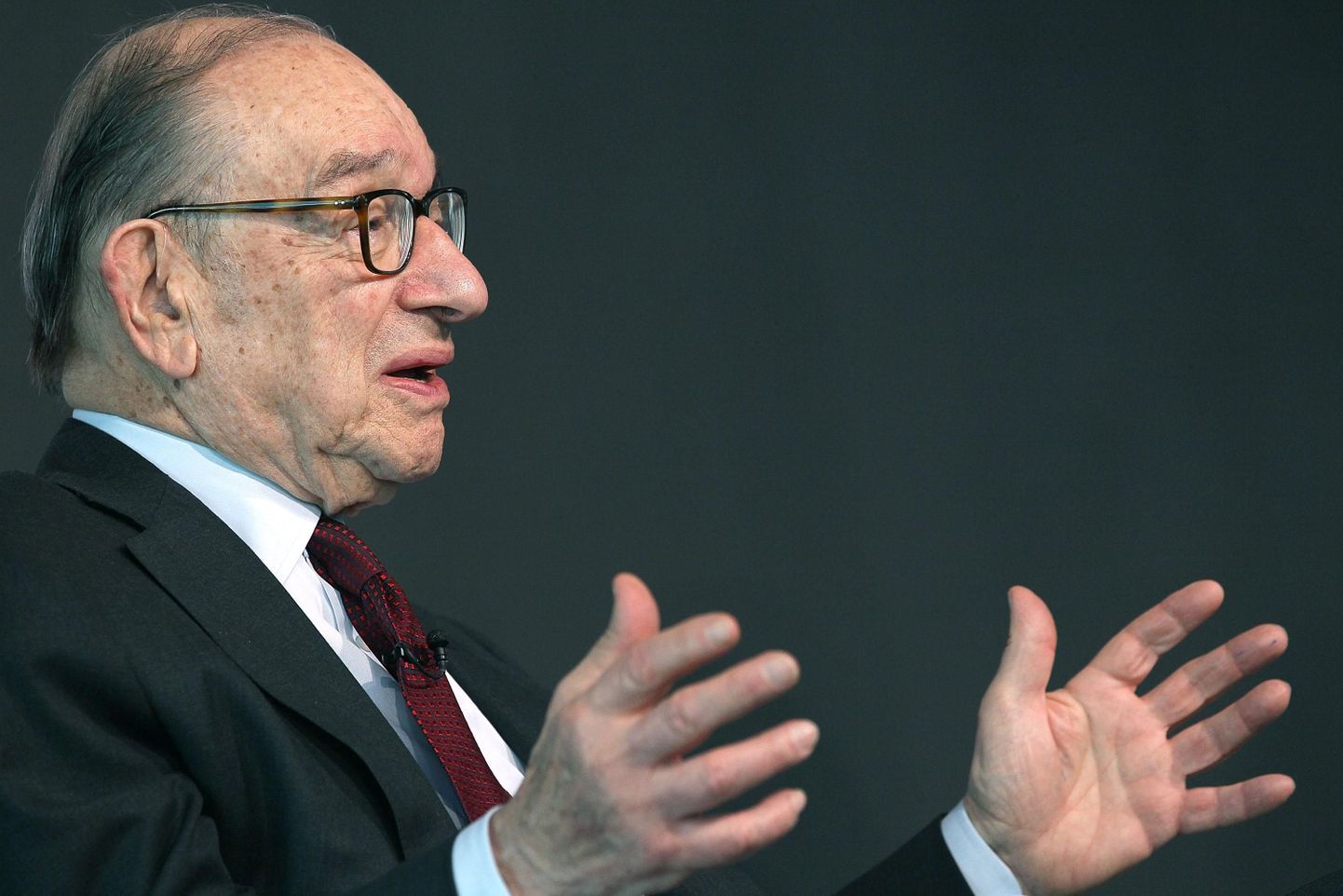 1926. aastal sündinud USA keskpanga endine juht Alan Greenspan 1. mail majanduskonverentsil sõna võtmas