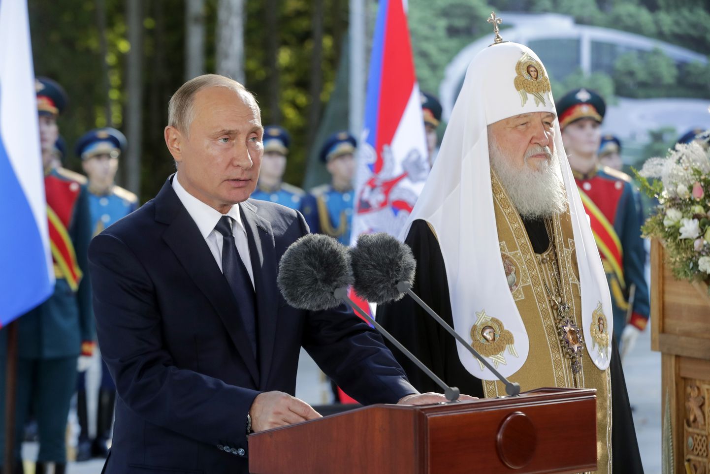 Vladimir Putin ja patriarh Kirill.
