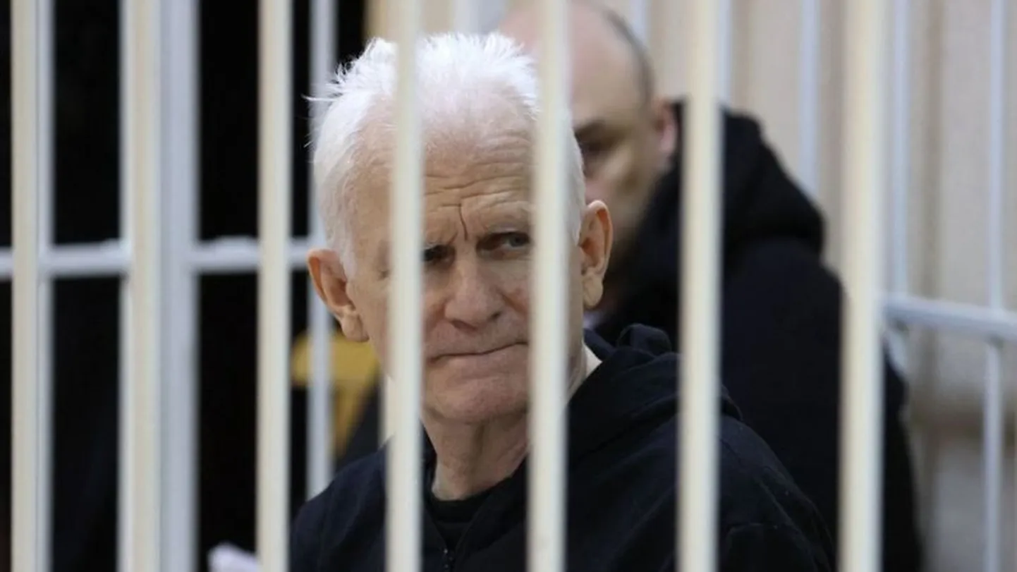 Алесь Беляцкий в октябре получил Нобелевскую премию мира 2022 года.