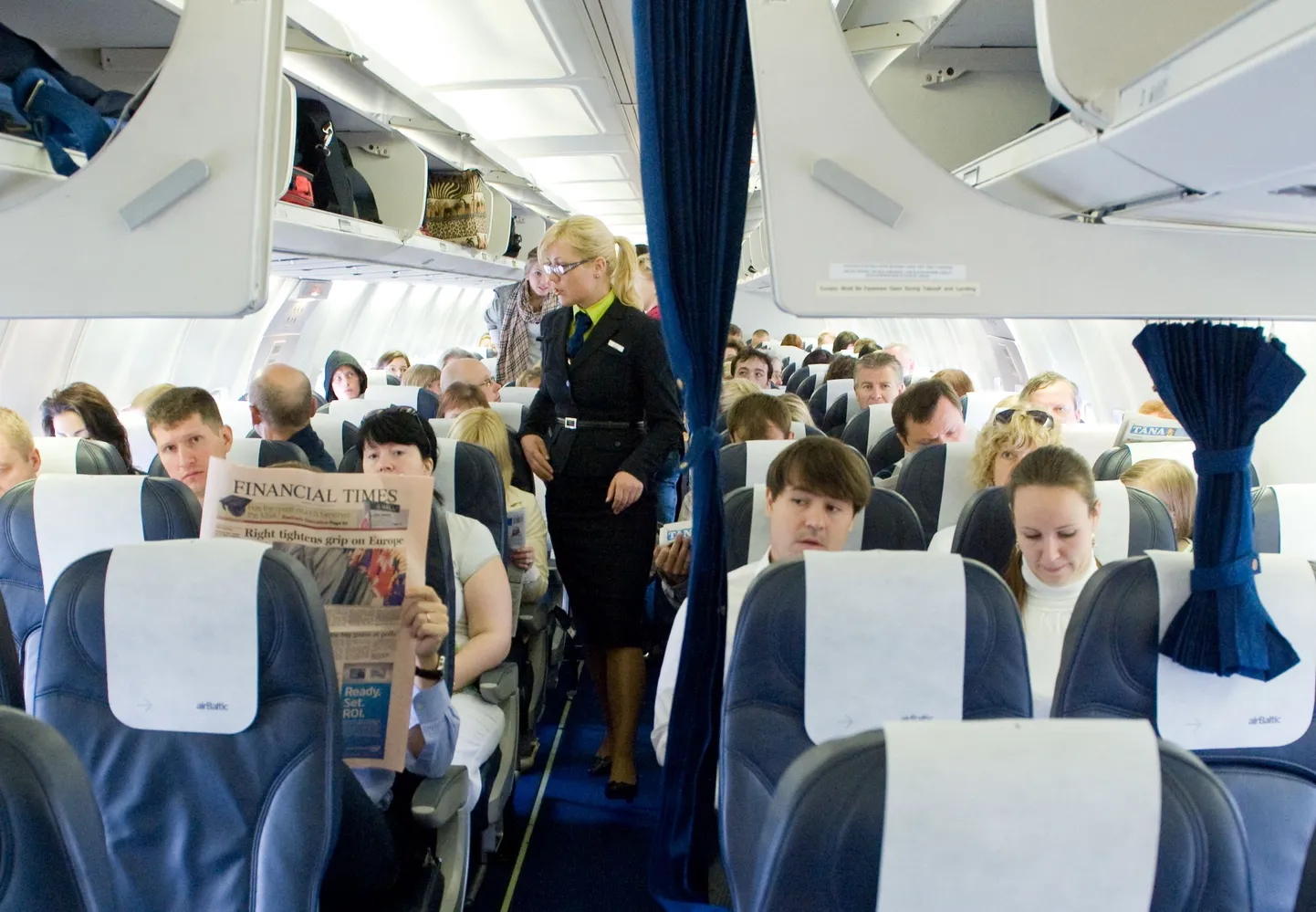 Airbalticu Tartu-Riia lennuliini avamine.