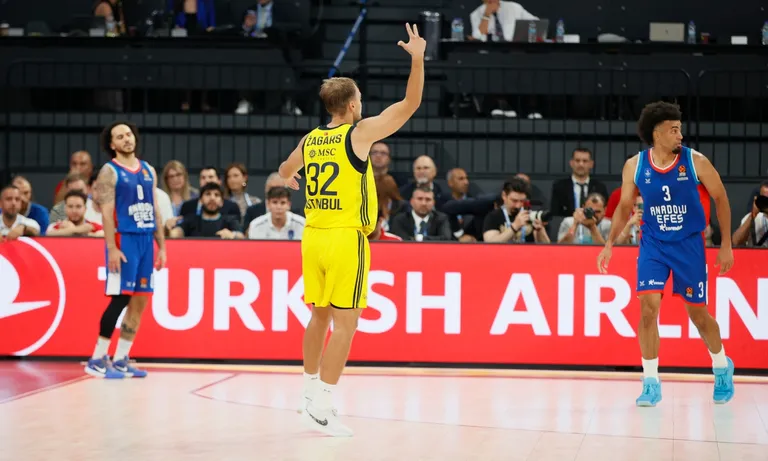 Latvijas basketbolists Artūrs Žagars
