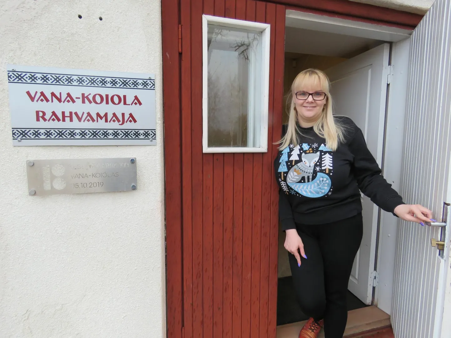 Vana-Koiola rahvamaja juhataja Bibi Perlov ütleb, et üritustest osa saama on nende majja oodatud kõik, kellel on soov ja huvi.