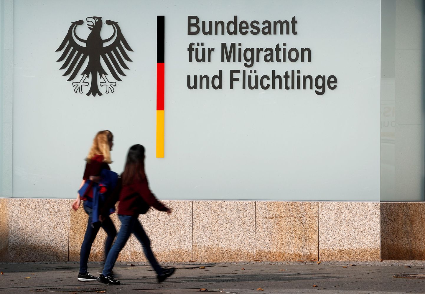 Saksa migratsiooniameti silt.