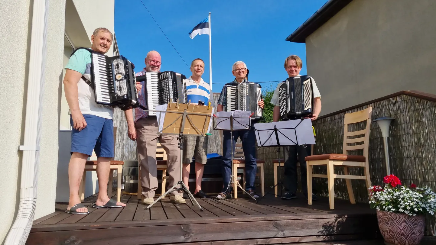 KVARTETT JA LÖÖKRIISTAD: Lembit Uustulnd, Rein Orn, Meelis Uustulnd, Tiit Köster ja Haller Ormus.