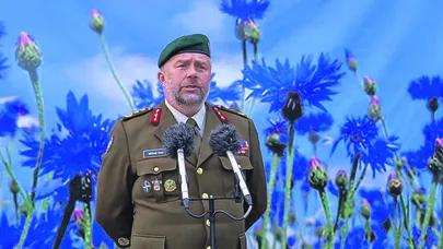 Меэлис Кийли.