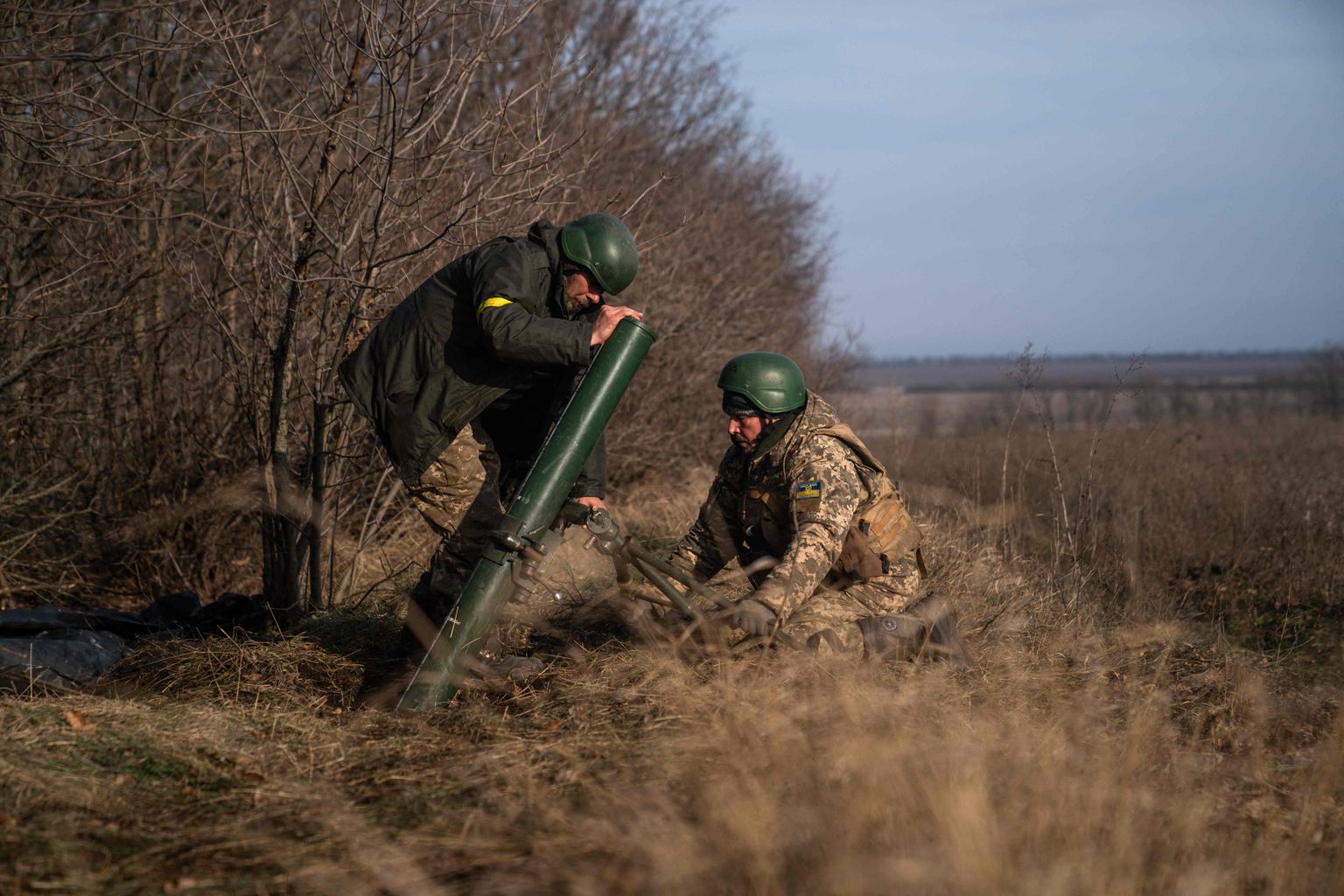 Украинские солдаты на линии фронта в Донецкой области. 9 декабря 2022 года