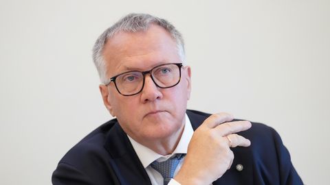 Ir liela ekonomiskā attīstības plaisa starp Rīgu un citiem valsts reģioniem, norāda Ašeradens