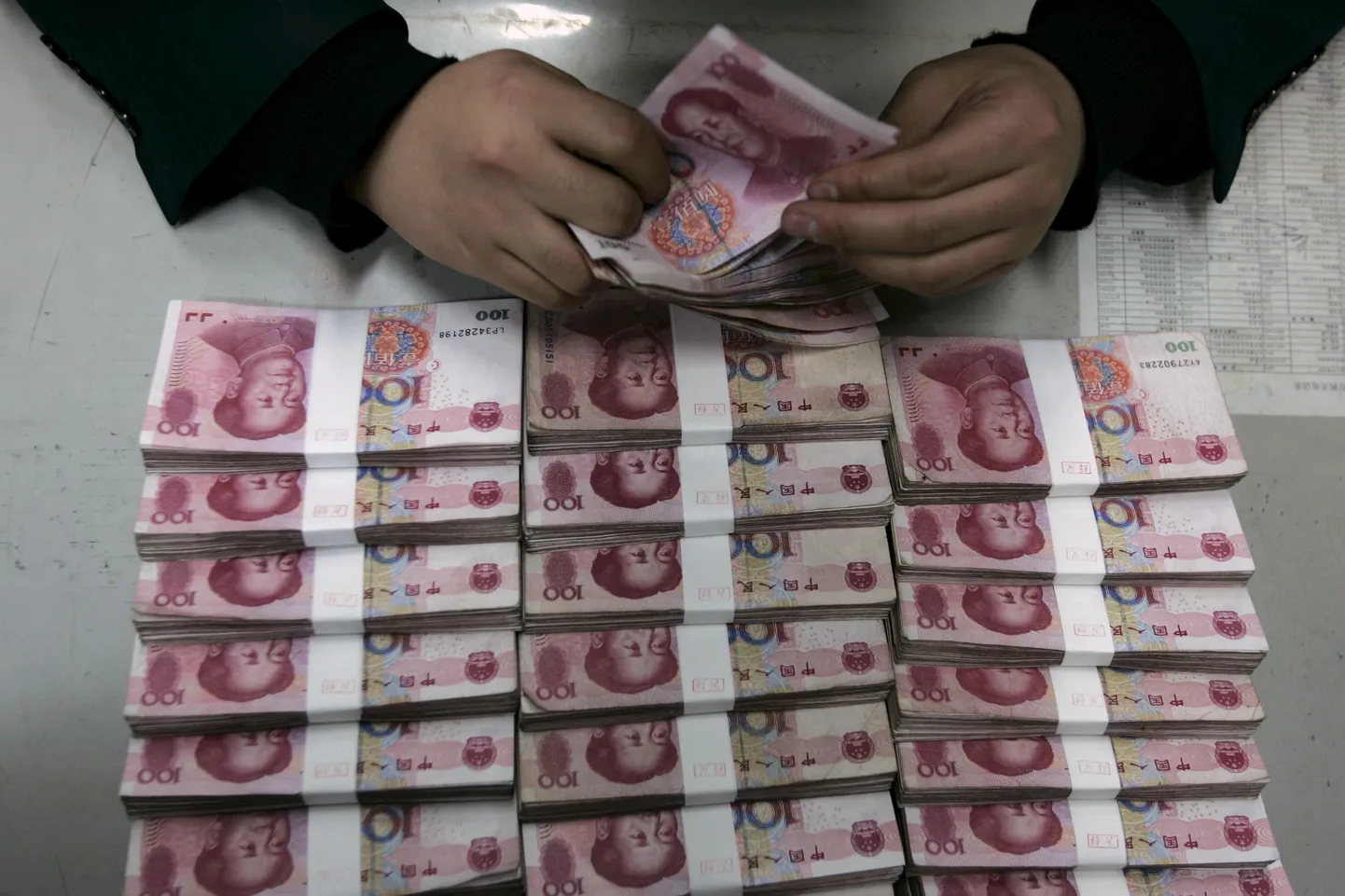 Hiina hakkab pensionifondide rahaga aktsiaid ostma.