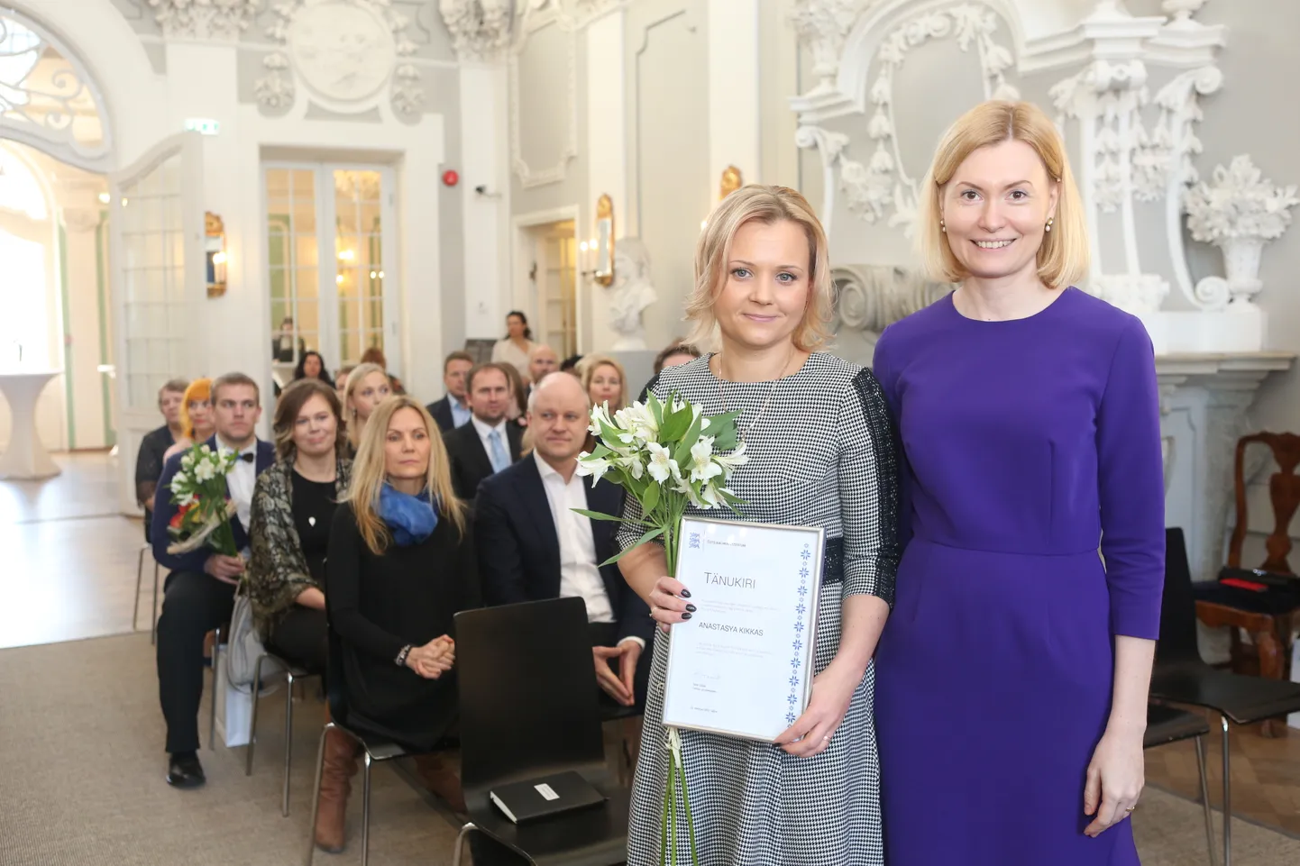 Valgamaalt pälvib riikliku tunnustuse Anastasya Kikkas. Kikkas teenib igapäevast leiba Valga vallavalitsuse juristina vallasekretäri ülesannetes.