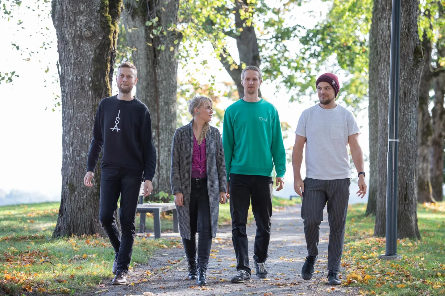 Arno Tamm (vasakul), Karoliina Kreintaal, Lauri Täht ja Taavet Niller elasid sisse Siberi eestlaste kaugesse ja samas lähedasse maailma.