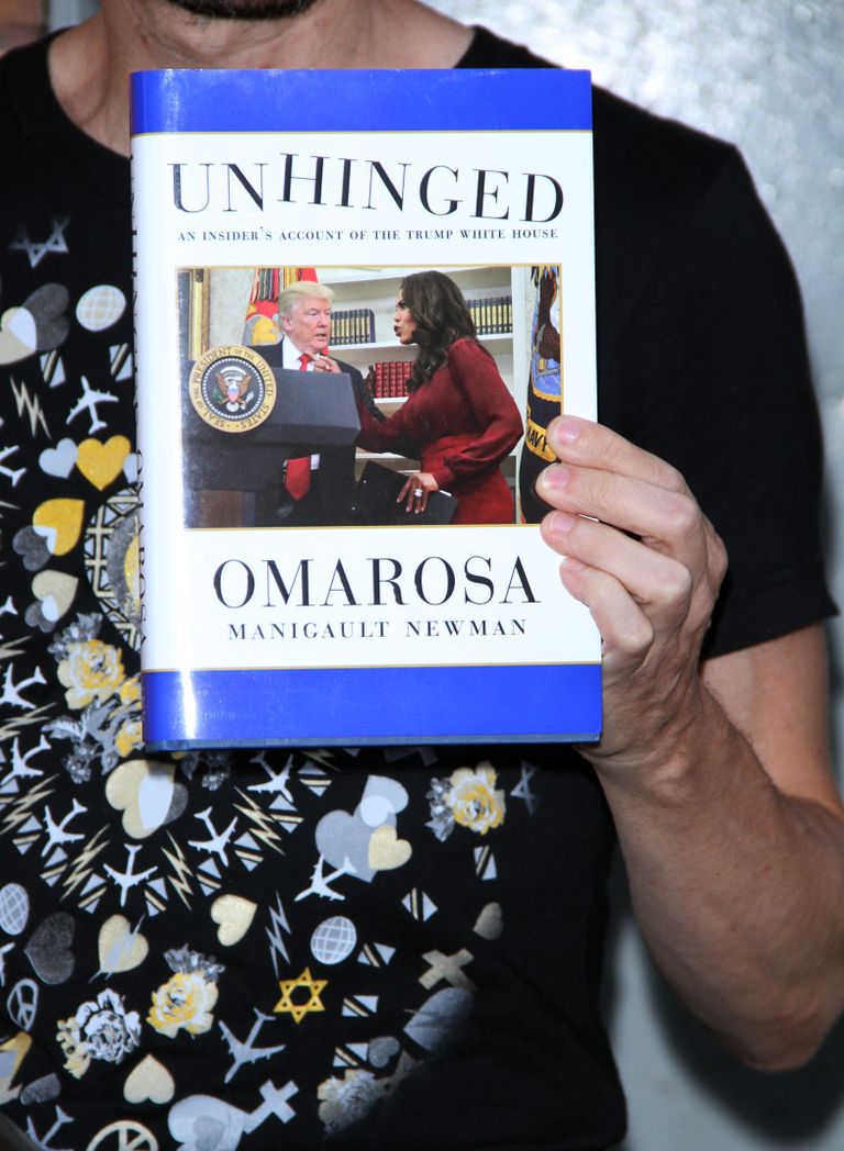 Raamatus «Unhinged» kirjutab Omarosa oma ametiajast Valges Majas.