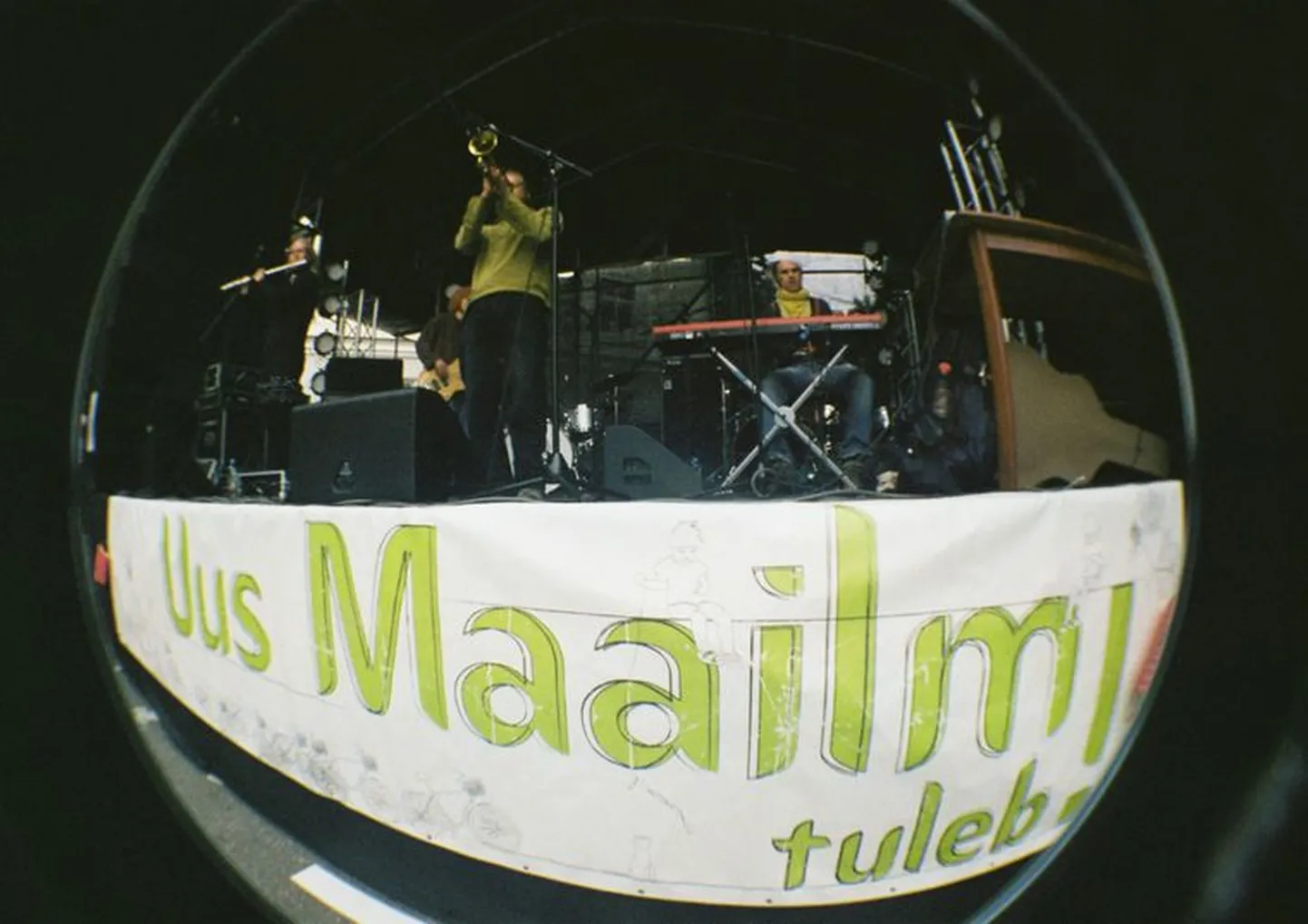 Endla teatris linastub dokumentaalfilm "Uus maailm".