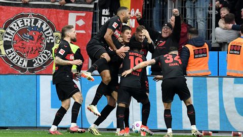 Hullu seeriat jätkav Leverkusen jõudis Bayerni kukutamisest kolme võidu kaugusele