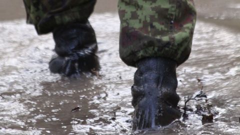 Otad suvel teenistust alustanud ajateenijad jõuavad lõpurännakul Järvamaale tagasi