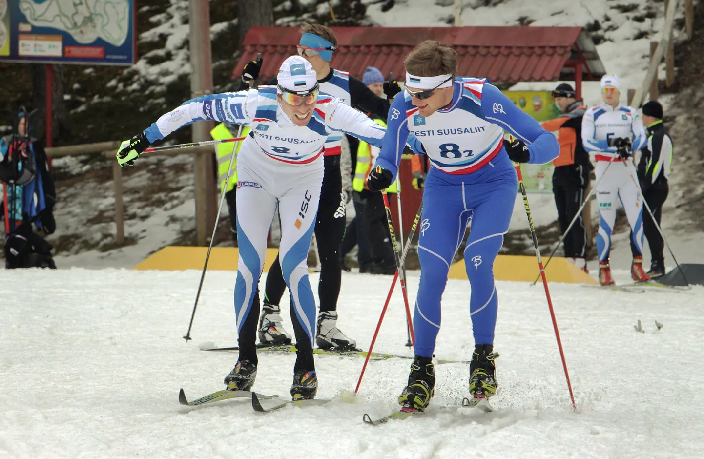 Eesti murdmaasuusatajad.