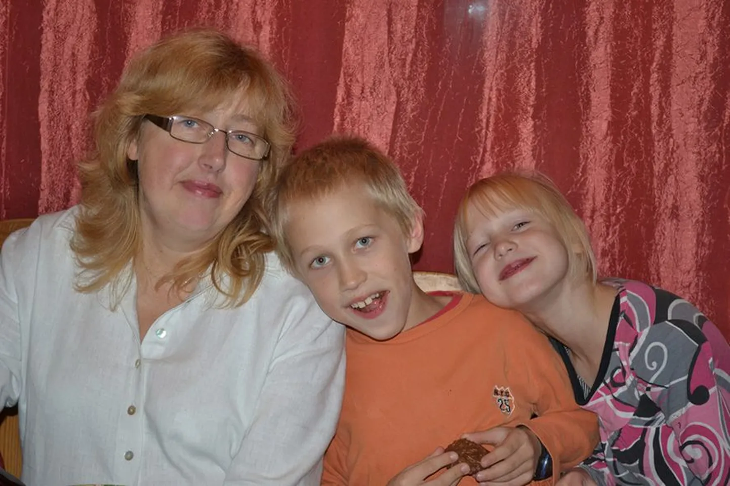 Seda, et nende ema on maailma parim, on Tõnis ja Annika alati teadnud, nüüd võib Ülle Pent auga kanda ka Järvamaa aasta ema tiitlit.