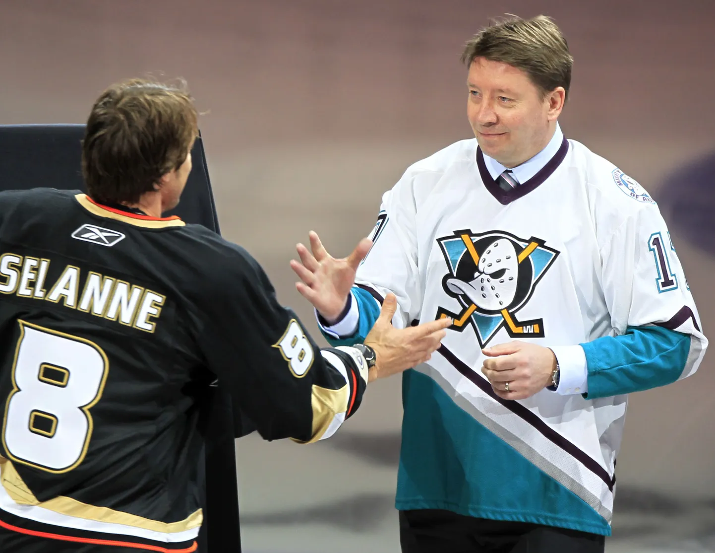 Jari Kurri (paremal)