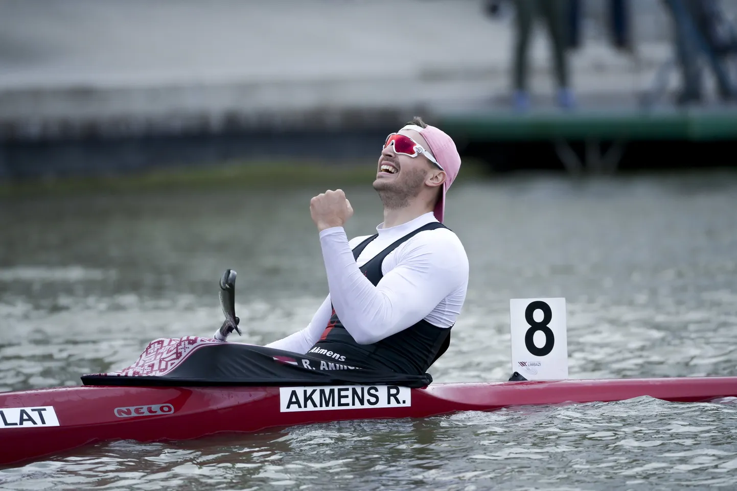 Roberts Akmens