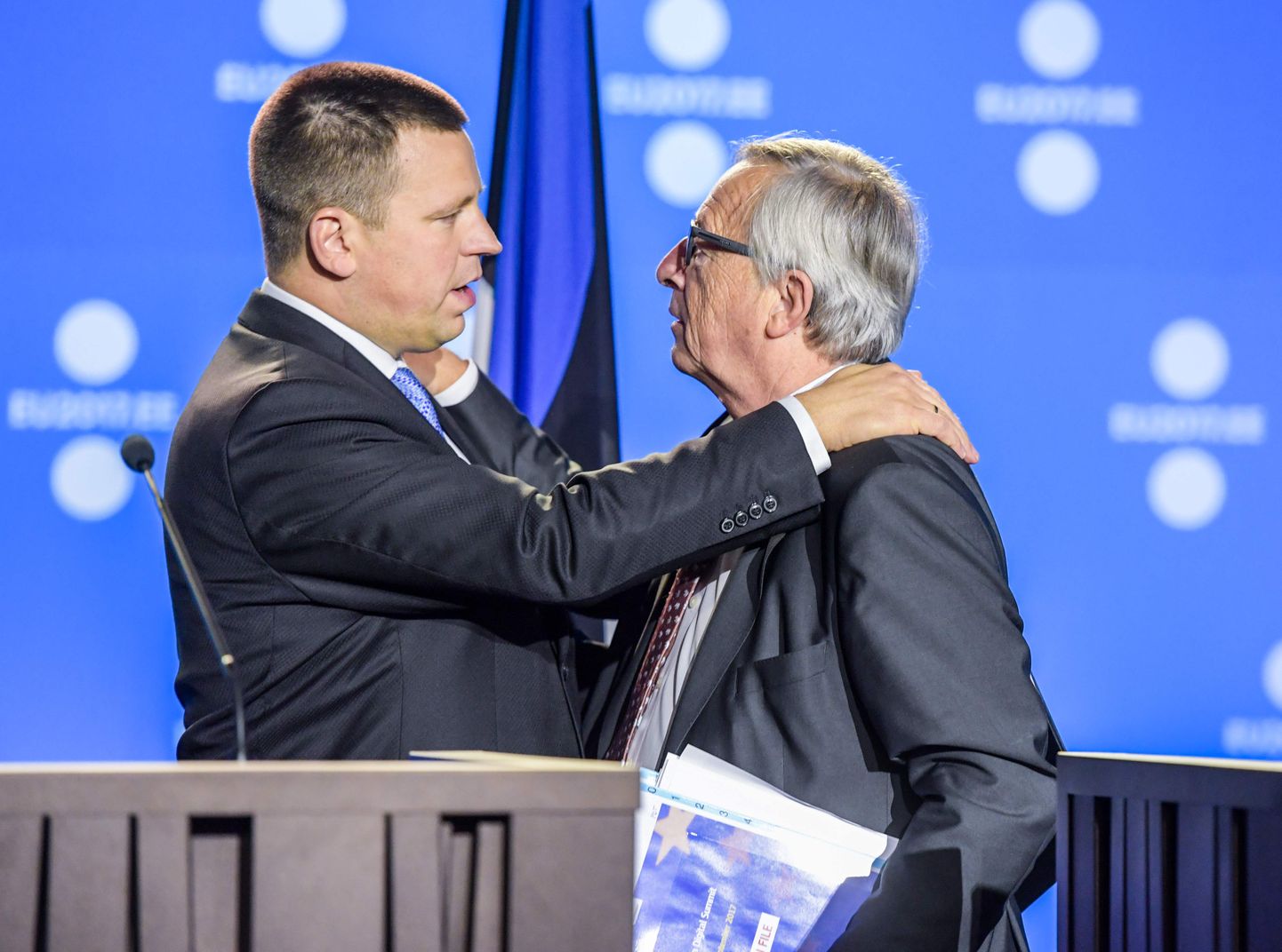 Pilt 2017. aasta Tallinna Digital Summitist. Pildil Jüri Ratas ja endine Euroopa Komisjoni president Jean-Claude Juncker