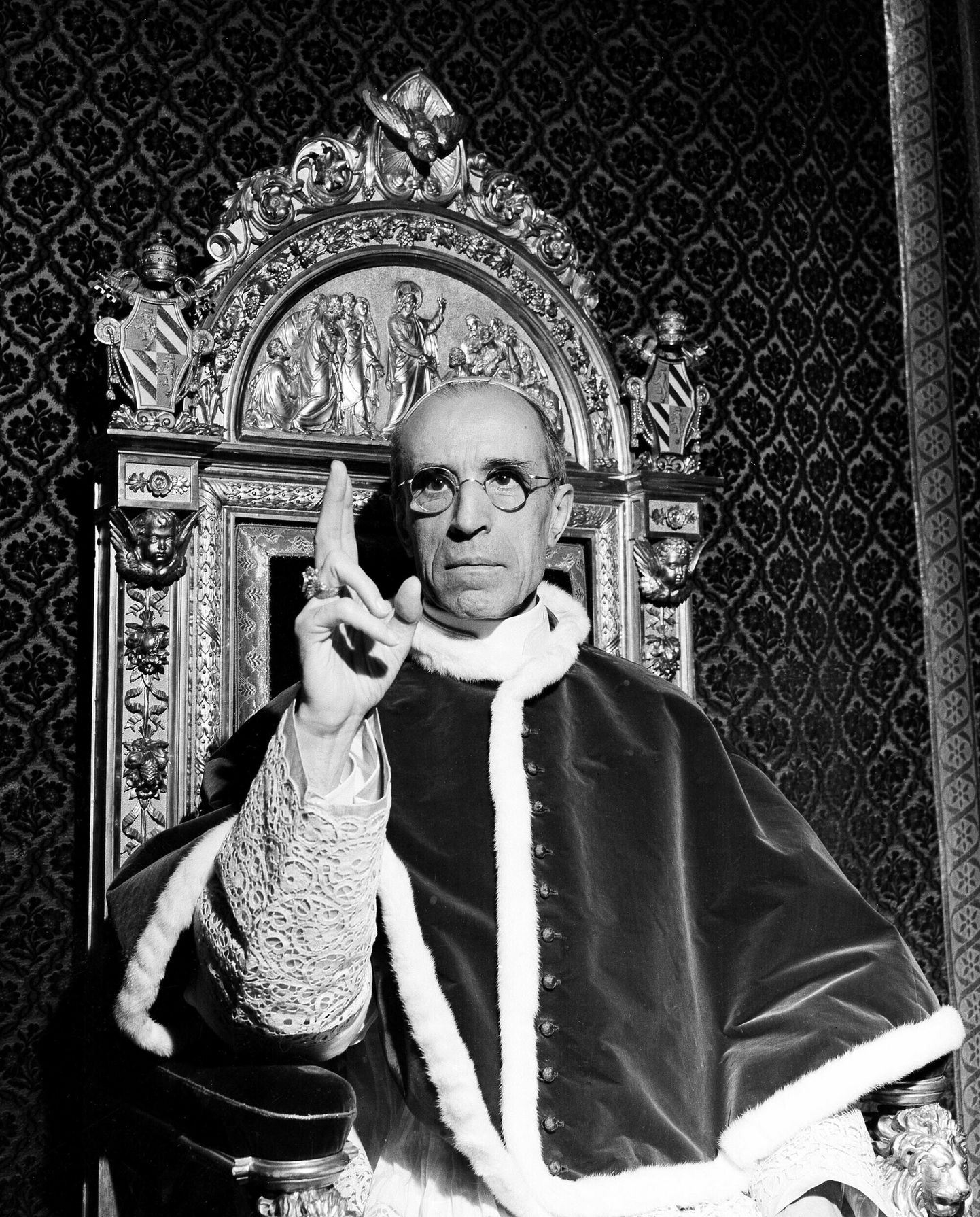 Paavst Pius XII.