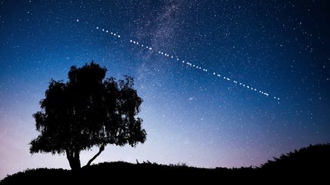 Kas maavälised tegelased? Ei, Starlinki satelliidirong