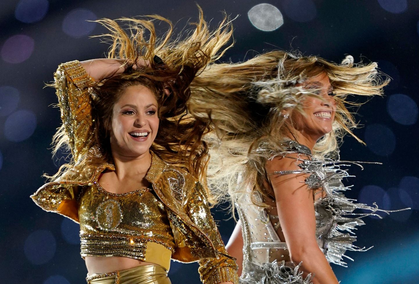 Super Bowli vaheajasõu kangelannad Jennifer Lopez ja Shakira.