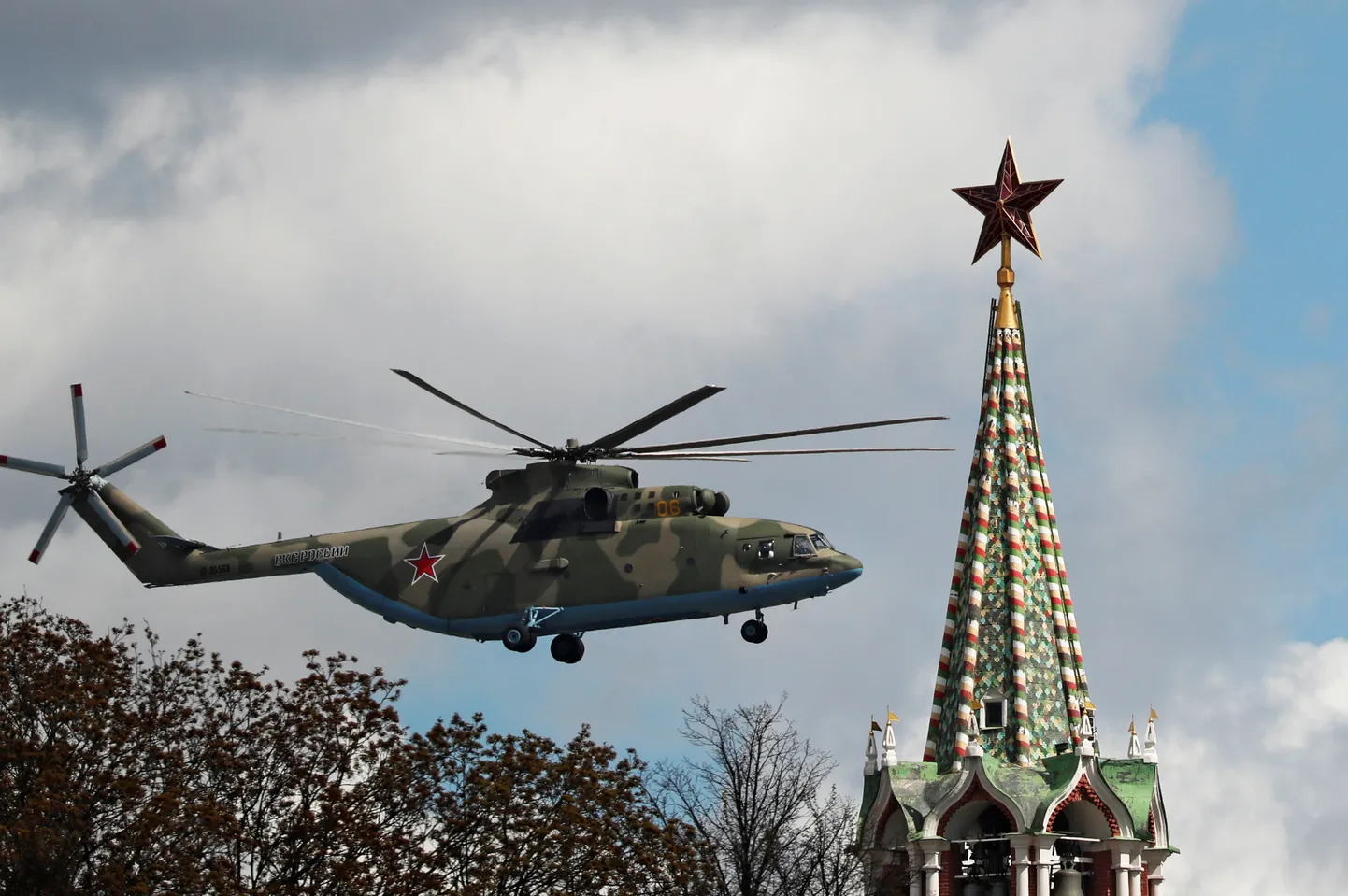 Вертолет МИ-8