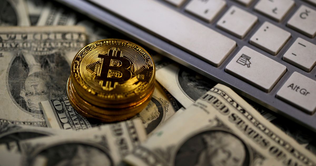Hullumeelne äri: Bitcoinil aasta halvim nädal