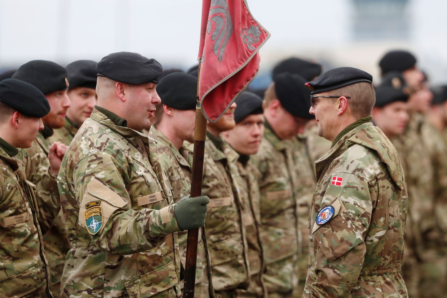 Taani väed saabuvad Ämari lennubaasi, et osa võtta NATO eelpaigutusgrupist.