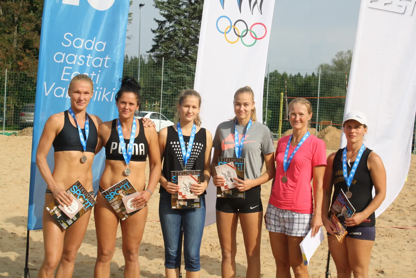 Valgamaa meistriteks krooniti Katarina Vengerfeldt ja Mona Marandi. Hõbemedalid said kaela Küllike Soomets ja Mari Loorman ning pronksised autasud Merlin Müür ja Kristiina Kopli.