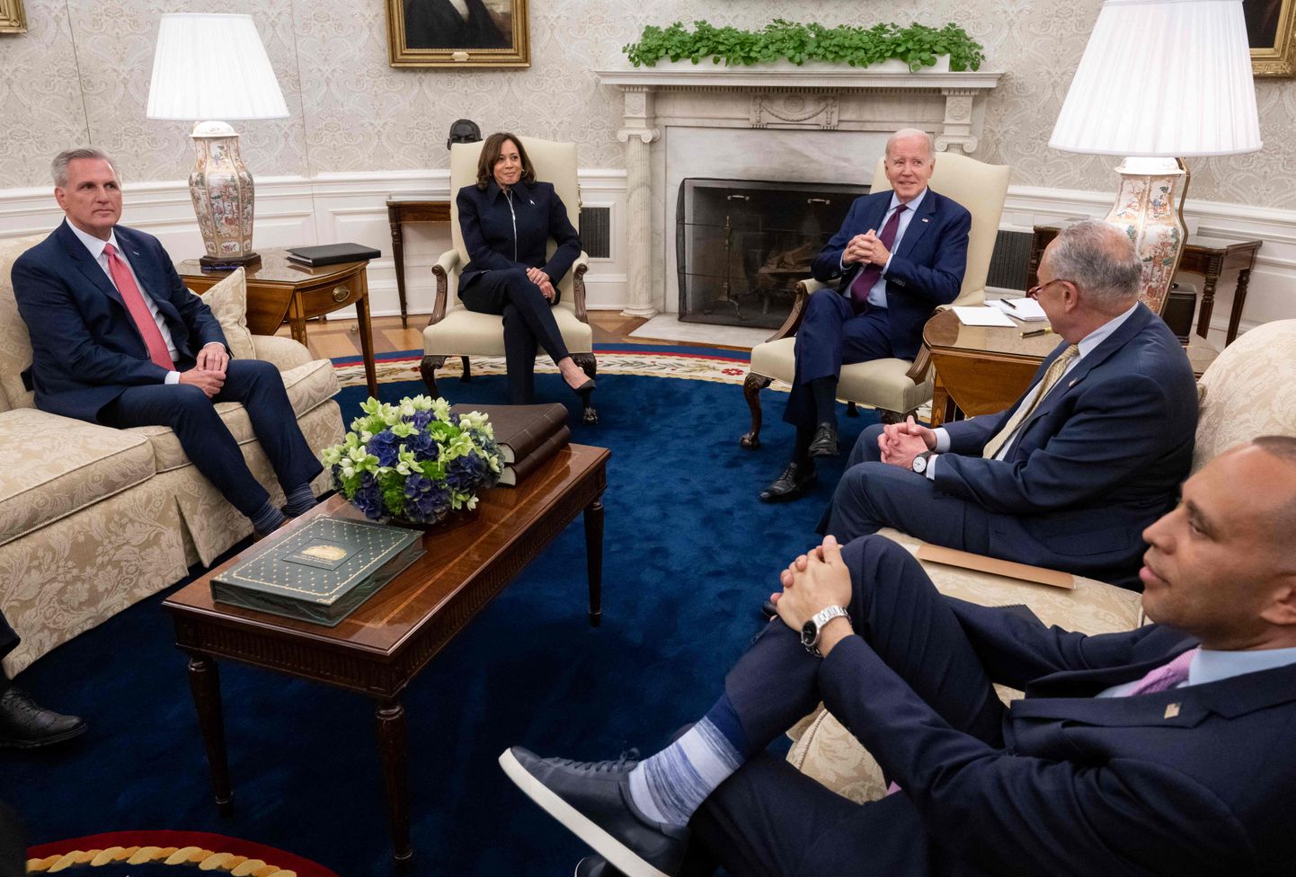 USA president Joe Biden ja asepresident Kamala Harris kohtumas 16. mail kongressi liidritega võlalae tõstmise küsimuses.