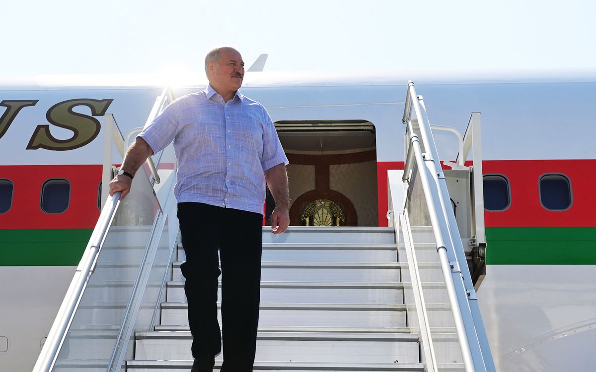 Aleksandrs Lukašenko ierodas Krievijā